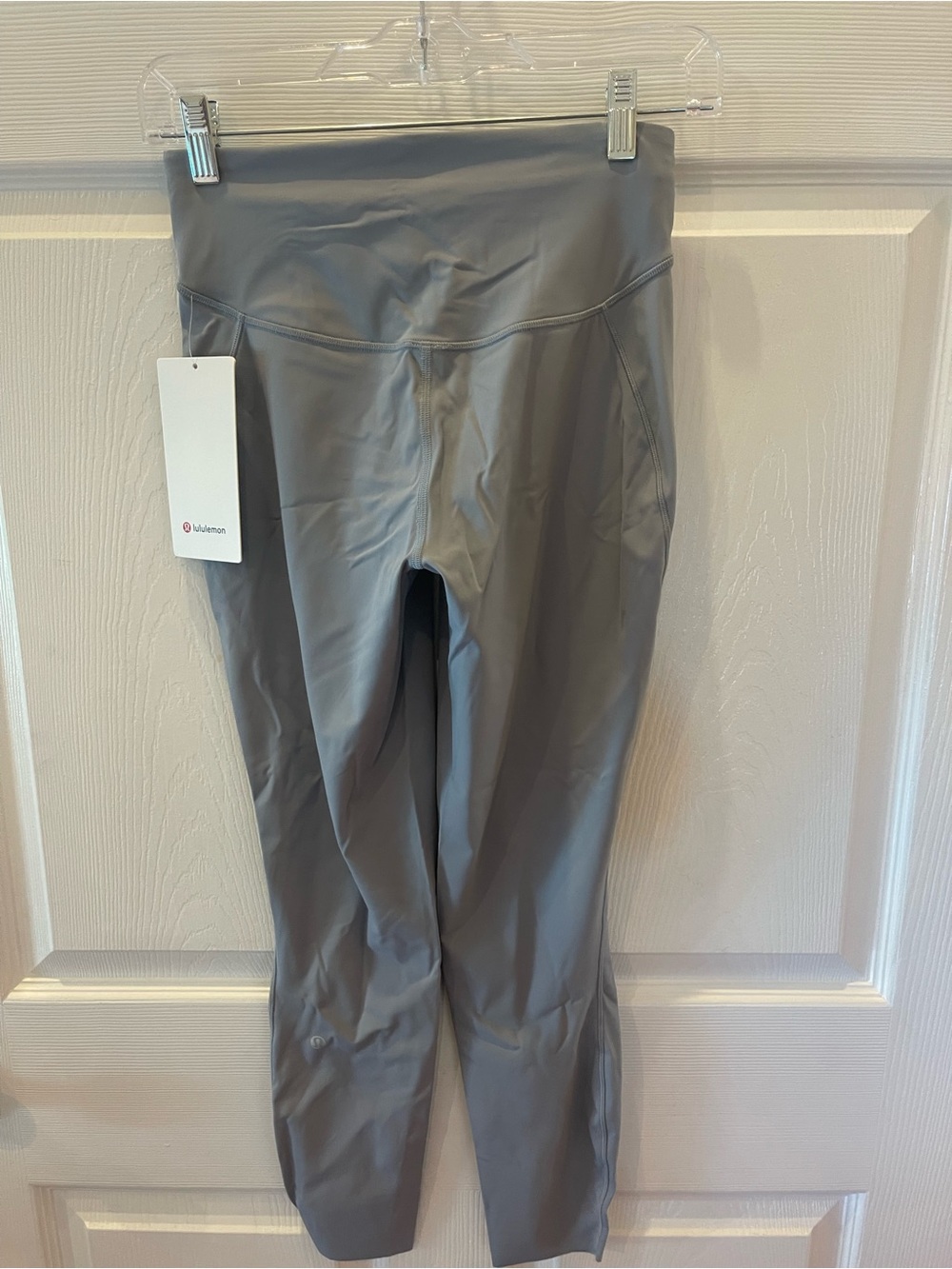 NWT Base Pace Tight 25” size 6 Lululemon athletica Gray High-Rise Leggings